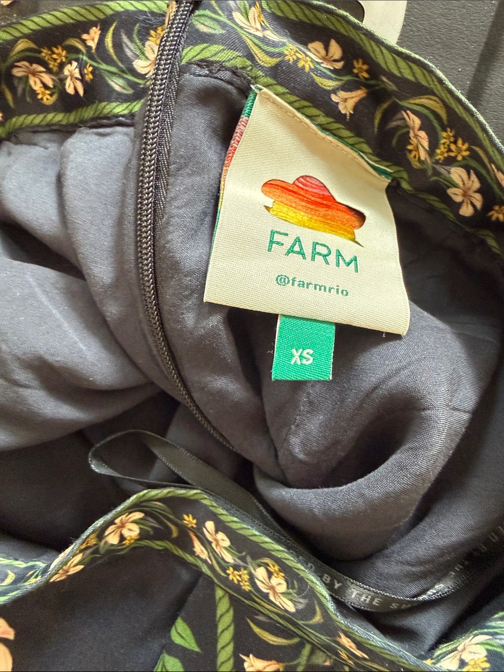 Farm Rio Flowers Arch wrap mini skirt - Picture 6 of 7
